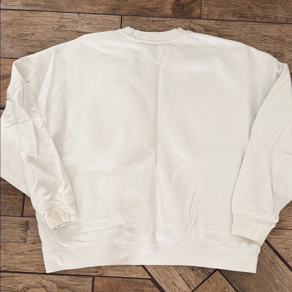 White crew neck - Picture 5 of 7